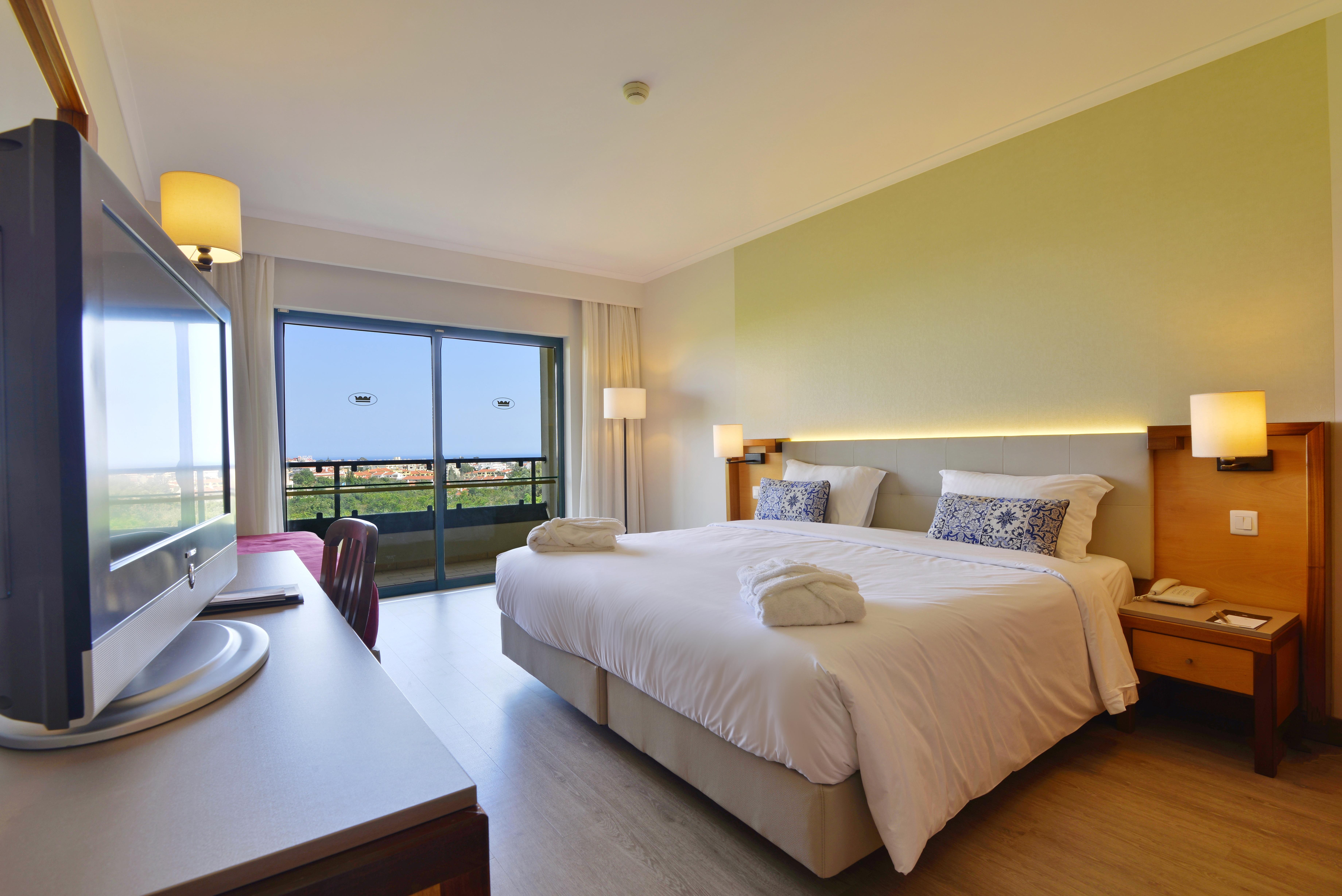 Holiday Inn Algarve Albufeira By Ihg ภายนอก รูปภาพ