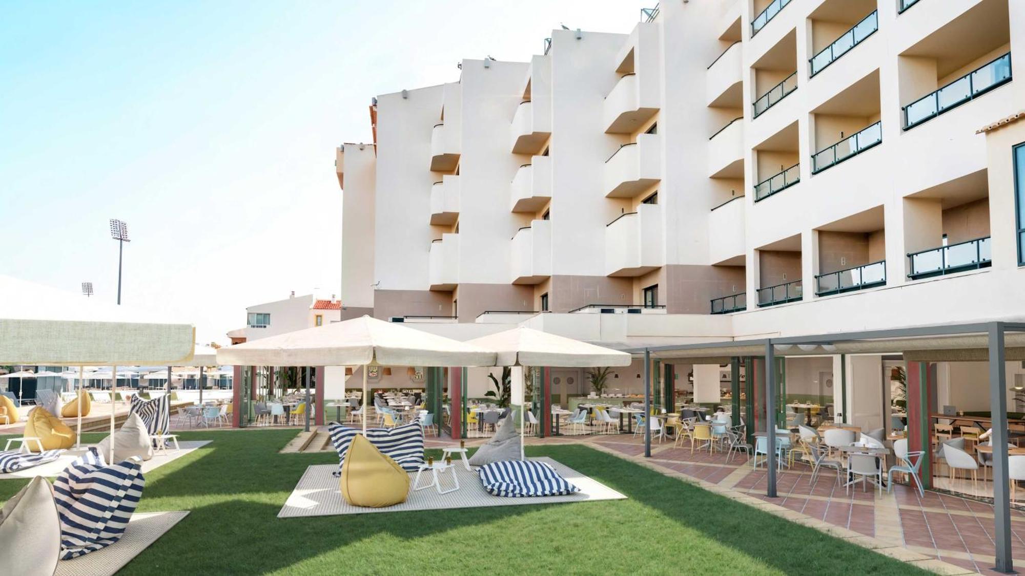 Holiday Inn Algarve Albufeira By Ihg ภายนอก รูปภาพ