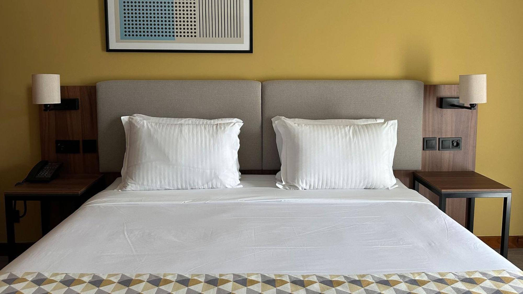Holiday Inn Algarve Albufeira By Ihg ภายนอก รูปภาพ