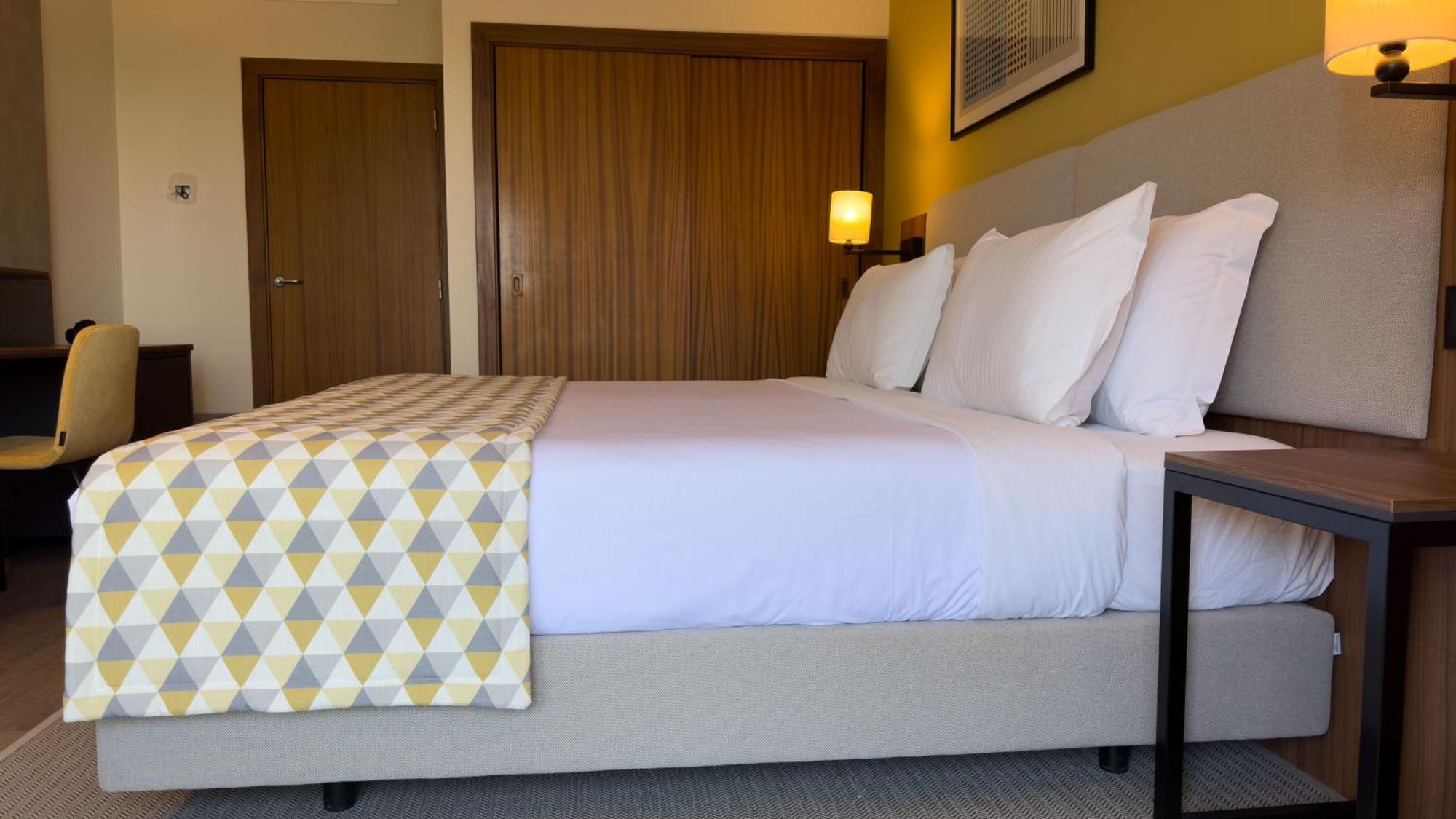 Holiday Inn Algarve Albufeira By Ihg ห้อง รูปภาพ