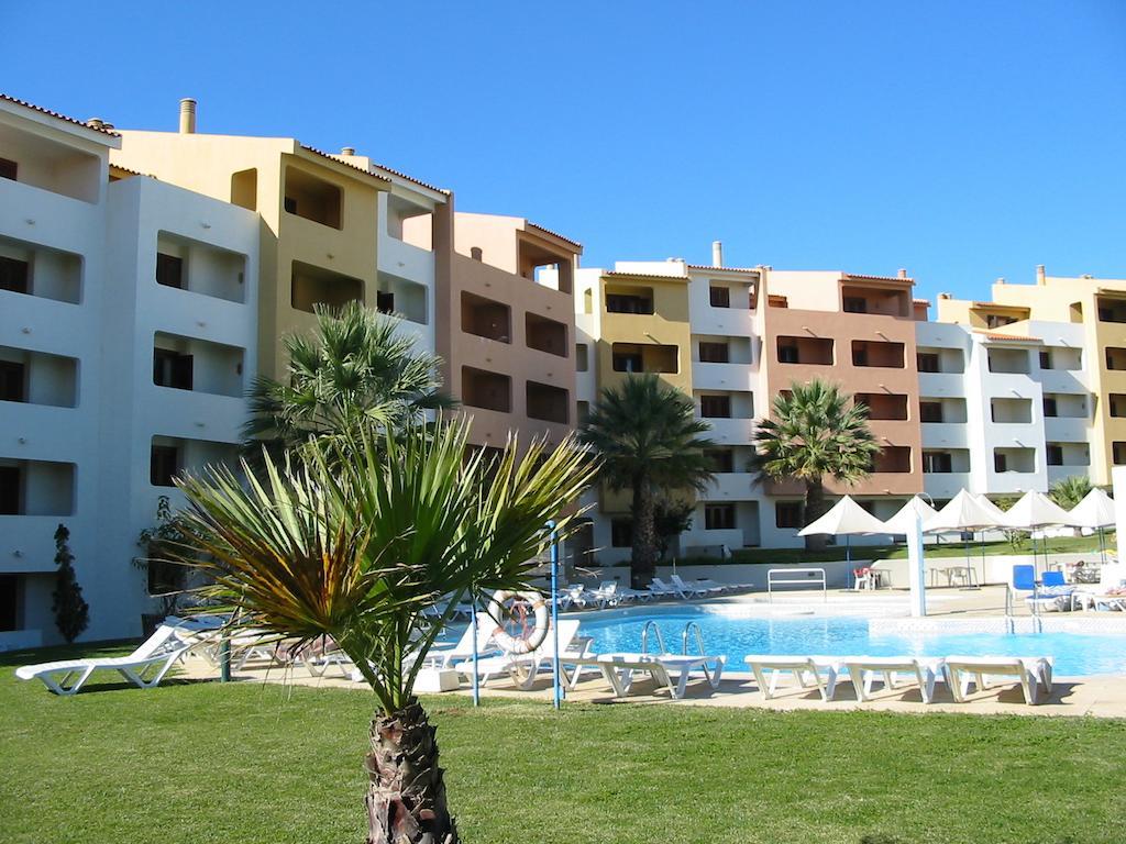 Holiday Inn Algarve Albufeira By Ihg ภายนอก รูปภาพ